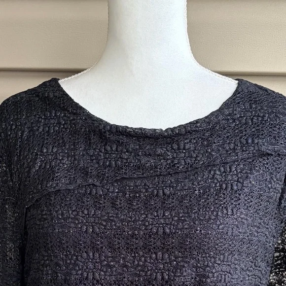 •Chico’s• Textured Black Tiered Ruffle Dress - Size Large - Picture 3 of 8